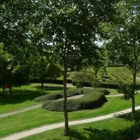 F3 Avec Balcon 5 Min Gare Sqy Et Parking Gratuit Apartment